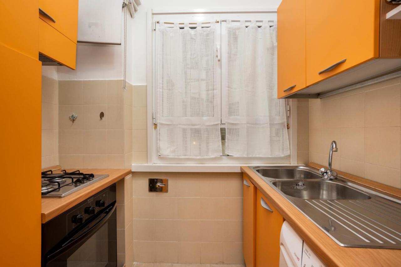 Re Di Roma - Charme Apartment Екстер'єр фото